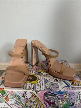 Jeffrey Campbell Beige Patent Square-Toe Block Heel Sandals